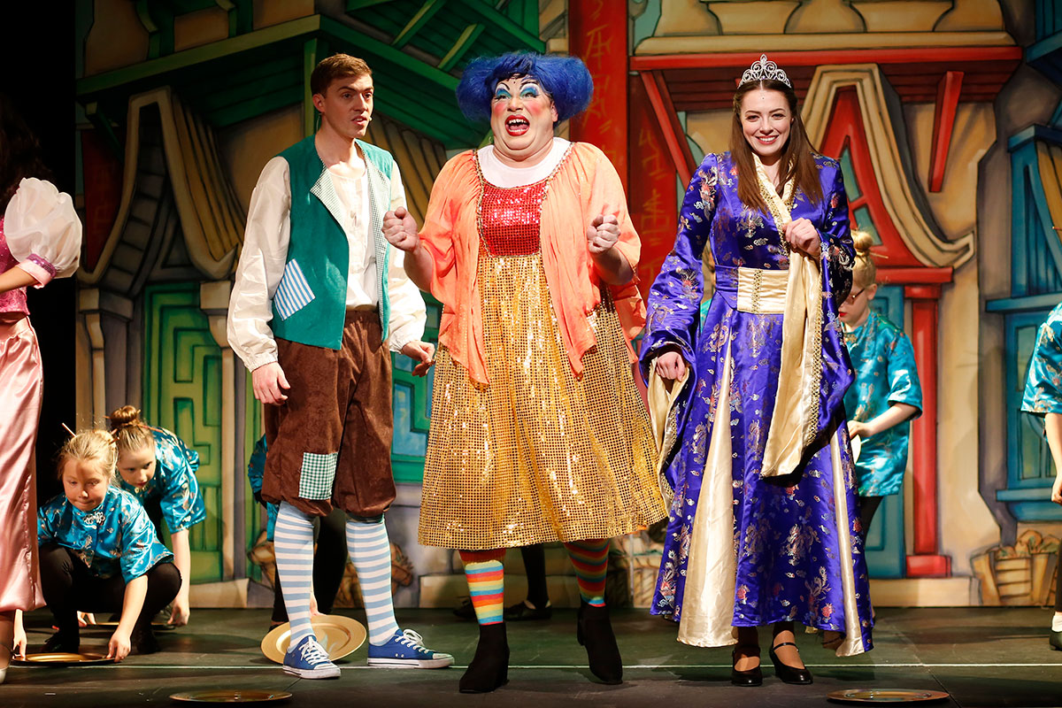 LP Creatives | Pantomimes, Costumes & Scripts. Entertaining audiences ...